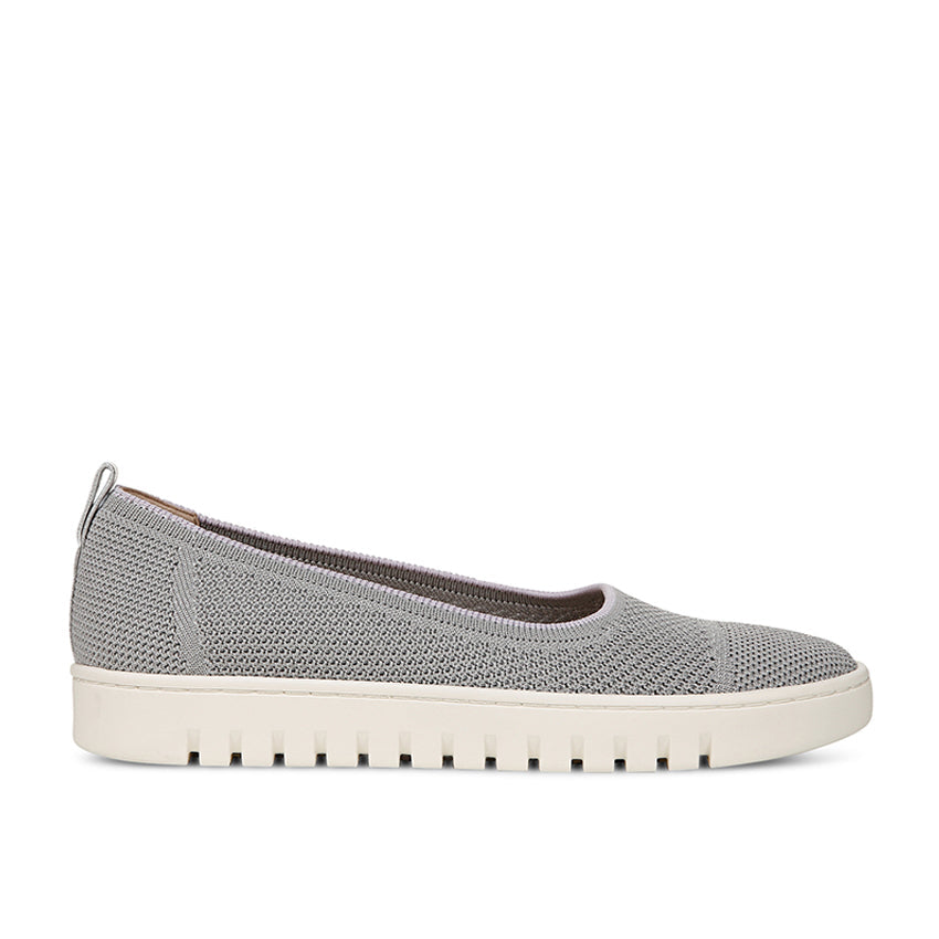 Journey Uptown Skimmer Knit  Women's Shoes - Light Grey